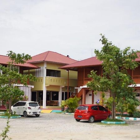 Granada Inn Palu Exteriér fotografie