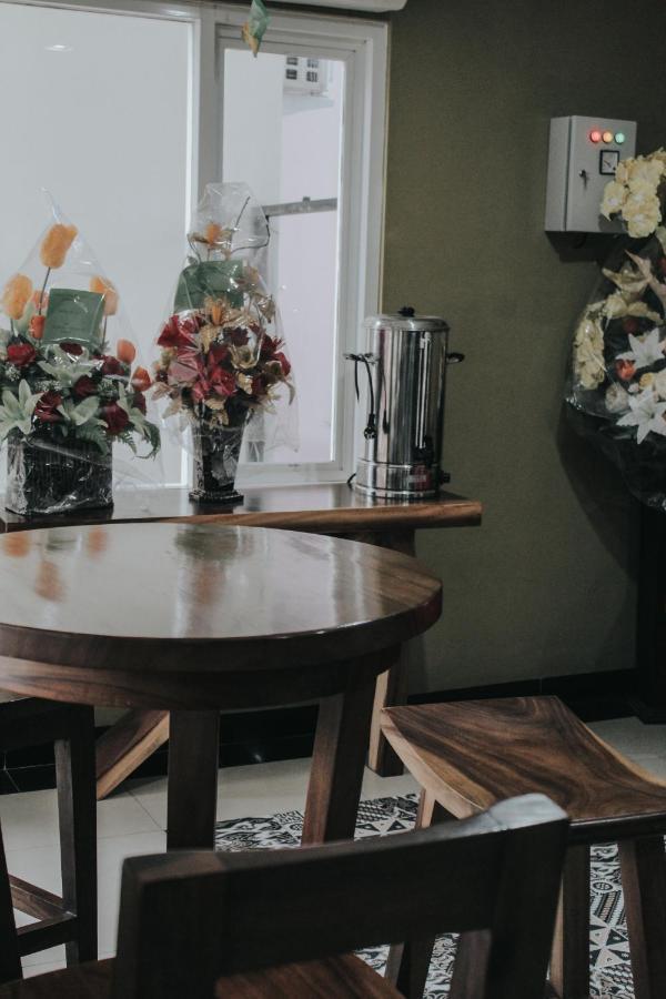 Granada Inn Palu Exteriér fotografie